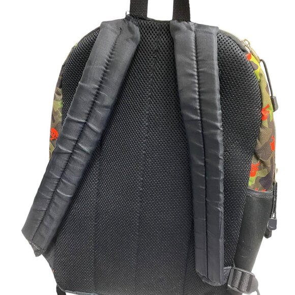 Star Point By Mojo Backpack With 4 Zipper Pockets Camouflage Crossbones Skulls - Picture 2 of 12